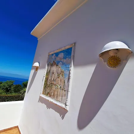 Bed & Breakfast Donna Carolina Capri *